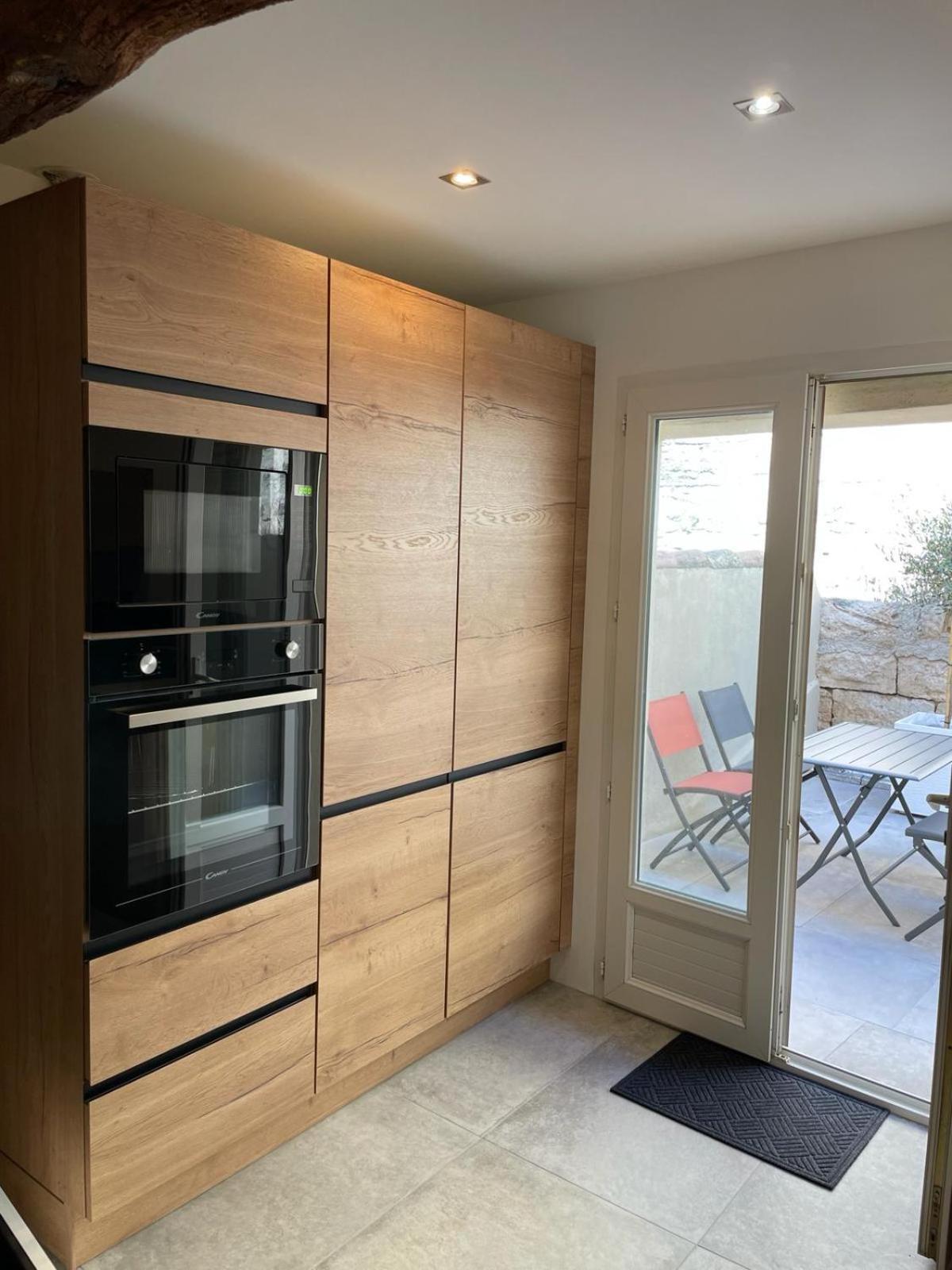 Maison Cosy, 2 Chambres, Adossee Aux Remparts Aigues-Mortes Eksteriør bilde